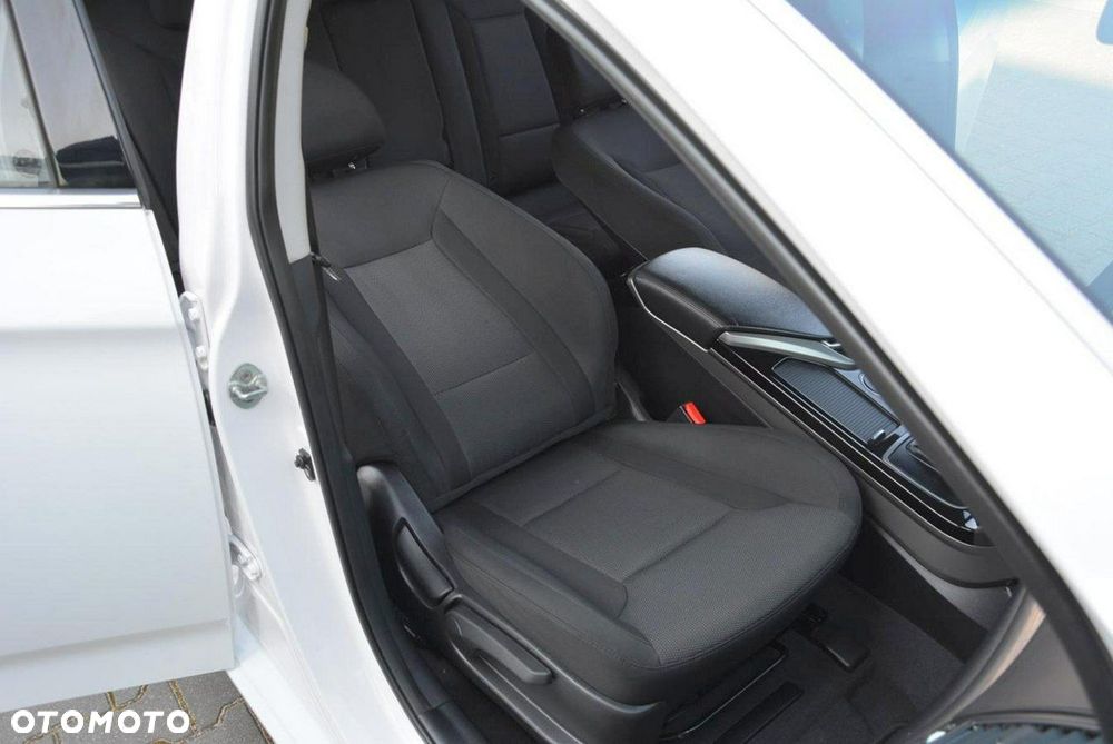 Hyundai i40 1.7 CRDi Comfort DCT - 16