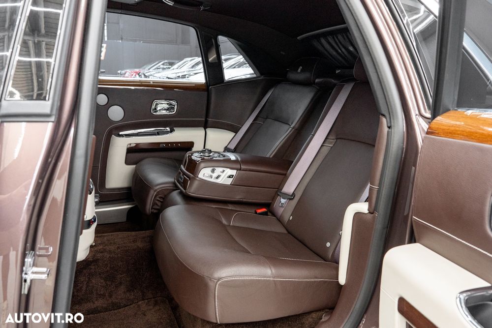 Rolls-Royce Ghost - 19
