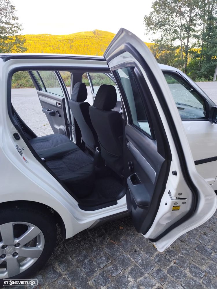 Suzuki Swift 1.3 DDiS Quiksilver - 7