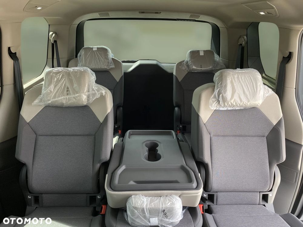 Volkswagen Multivan - 16