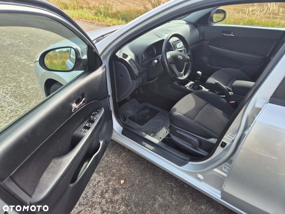 Hyundai i30 1.6 blue Comfort - 8