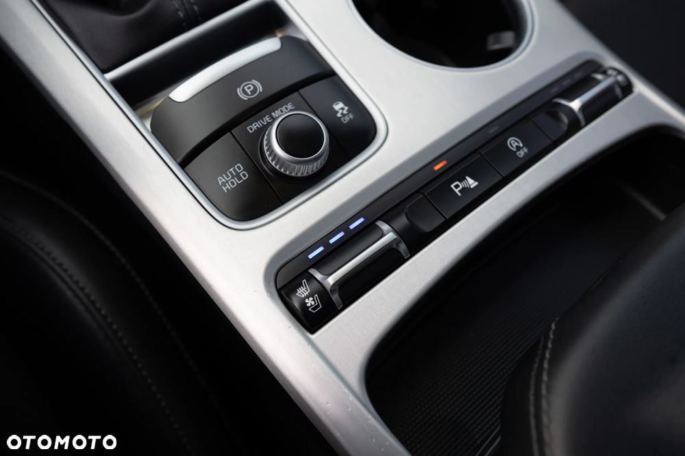 Kia Stinger - 20