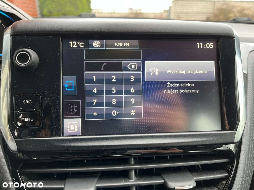 Peugeot 2008 1.2 Pure Tech Allure S&S - 15