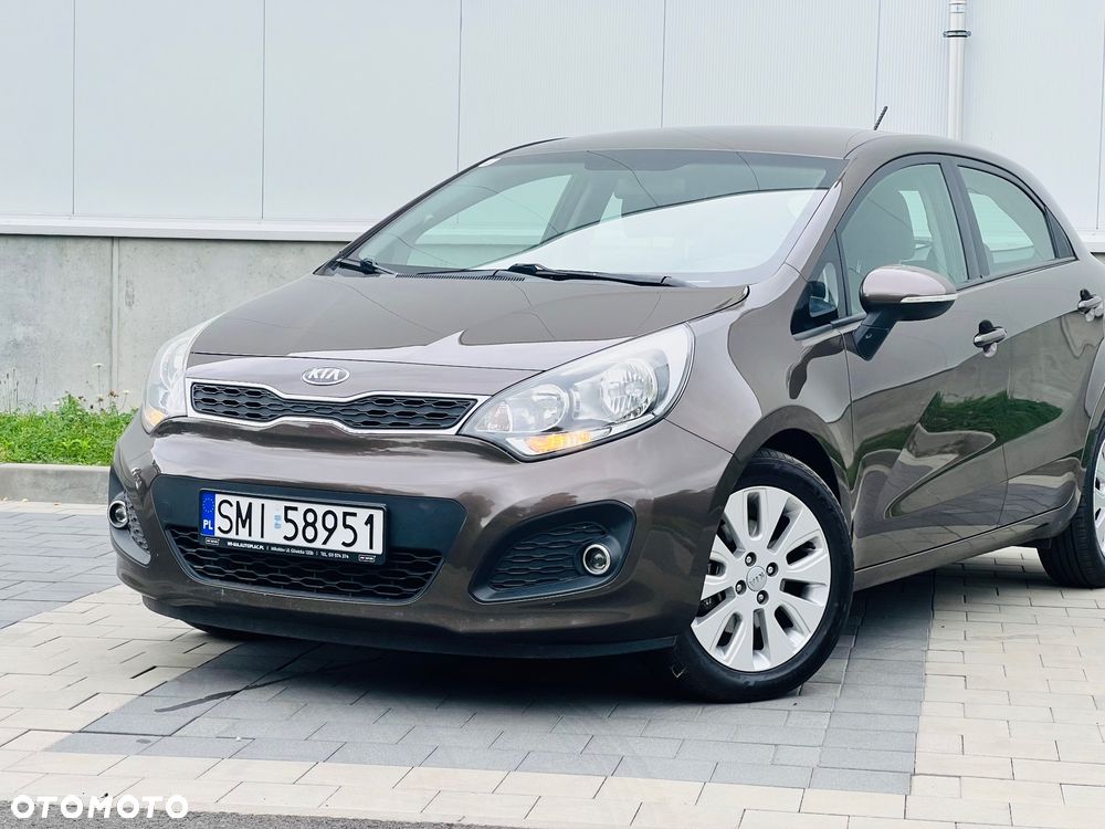 Kia Rio 1.2 Business Line - 11