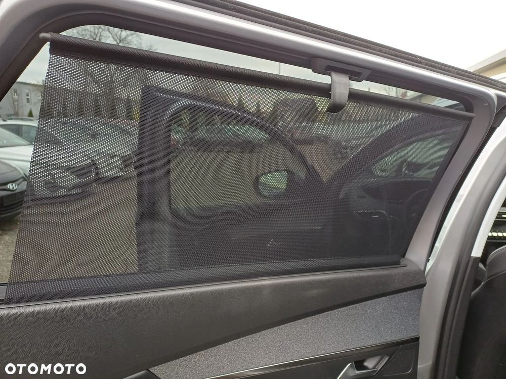 Peugeot 5008 1.2 PureTech Allure S&S - 21