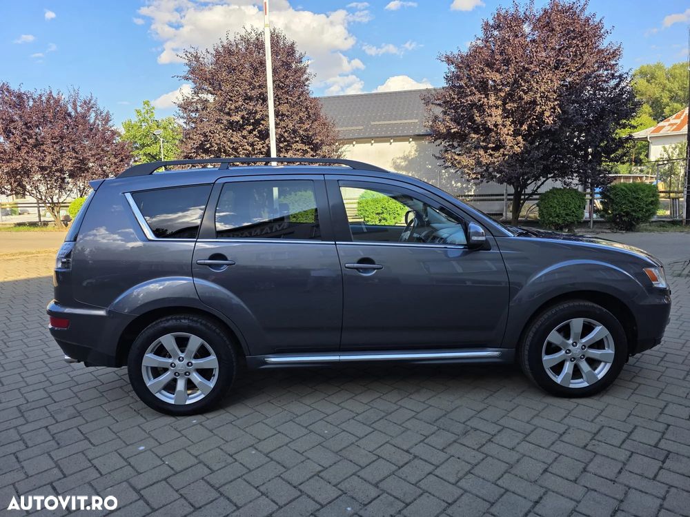 Mitsubishi Outlander 2.2 DI-D 4WD TC-SST Intense+ A05 - 2