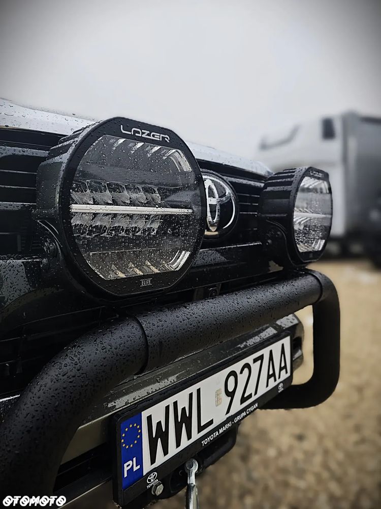 Toyota Hilux 2.8 D-4D Double Cab SR5+ 4x4 - 11