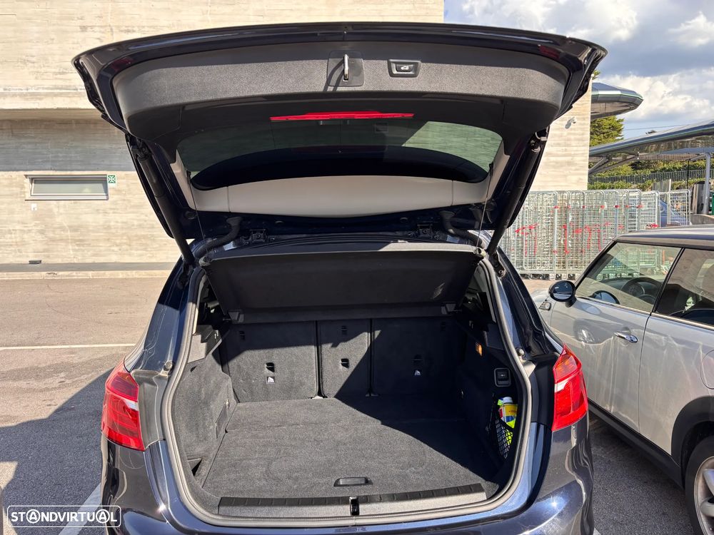 BMW 216 Active Tourer d Advantage - 24
