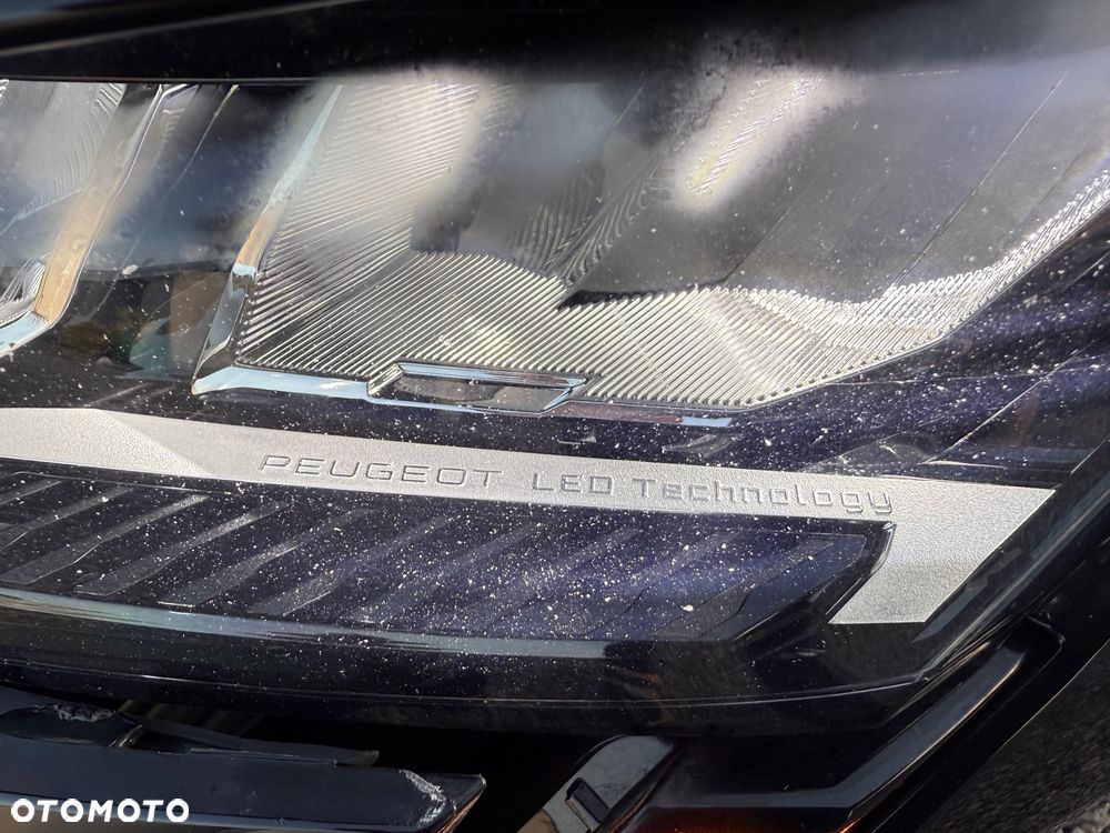 Peugeot 308 PureTech 130 EAT8 Allure - 32