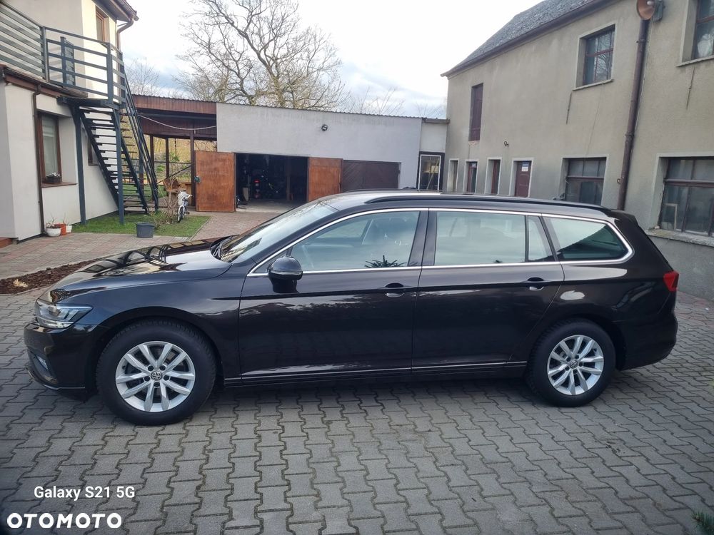 Volkswagen Passat - 13