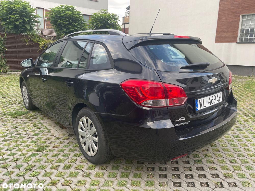Chevrolet Cruze 1.7 D LT+ - 9