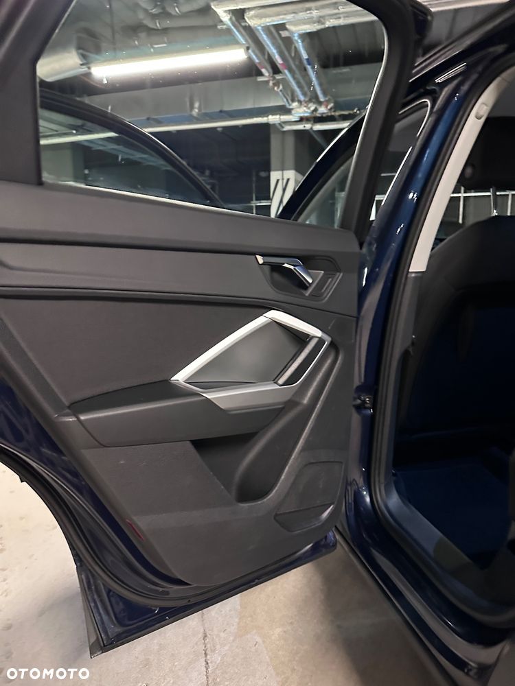 Audi Q3 35 TFSI S tronic - 9