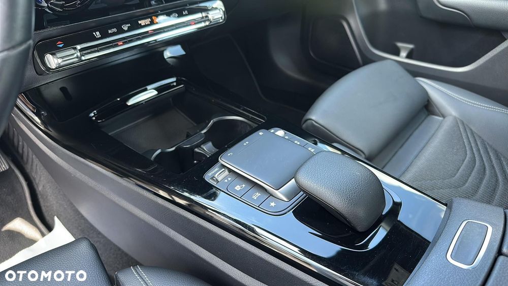 Mercedes-Benz Klasa A 180 d 8G-DCT - 17