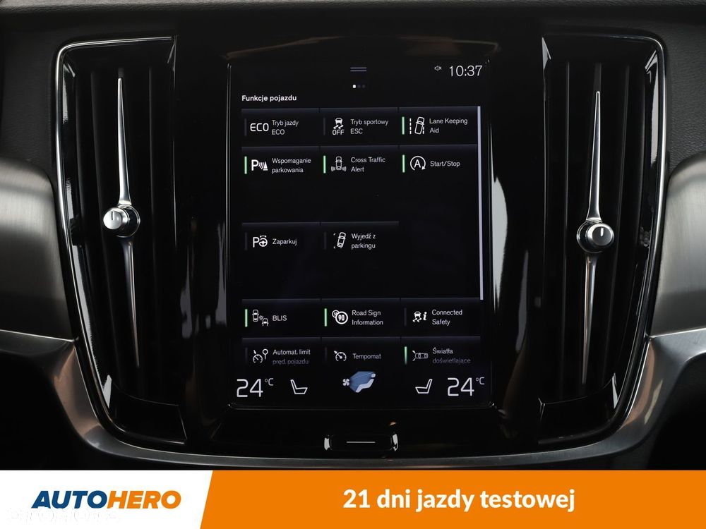 Volvo V90 D4 Momentum - 21