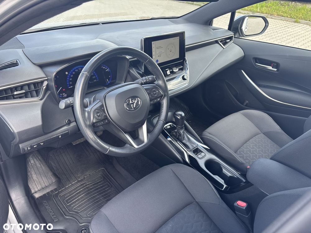 Toyota Corolla - 13