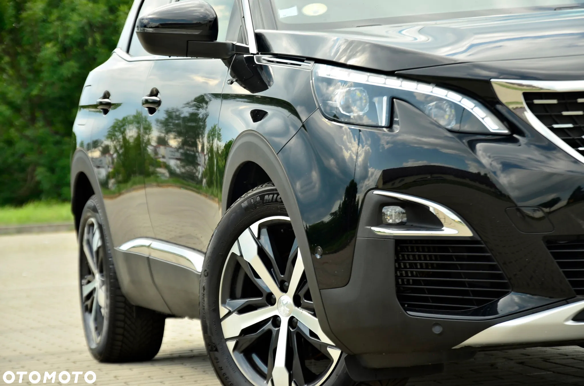 Peugeot 3008 1.2 PureTech Allure S&S EAT8 - 17