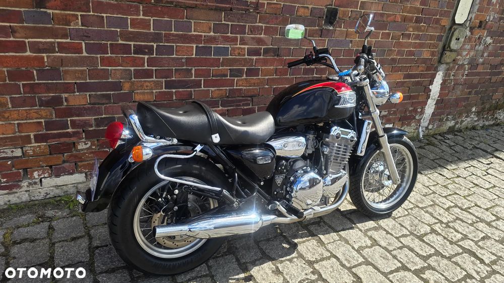 Triumph Thunderbird - 17