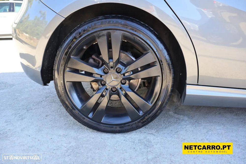 Mercedes-Benz A 180 d Business Solutions AMG - 7