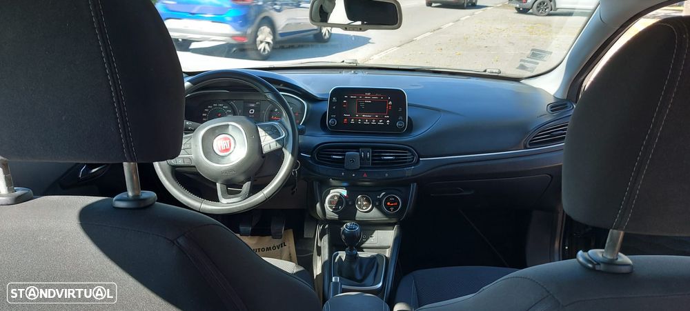 Fiat Tipo Station Wagon 1.6 M-Jet Lounge - 10