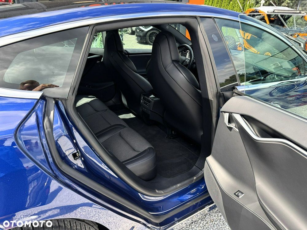 Tesla Model S Long Range Plus - 28
