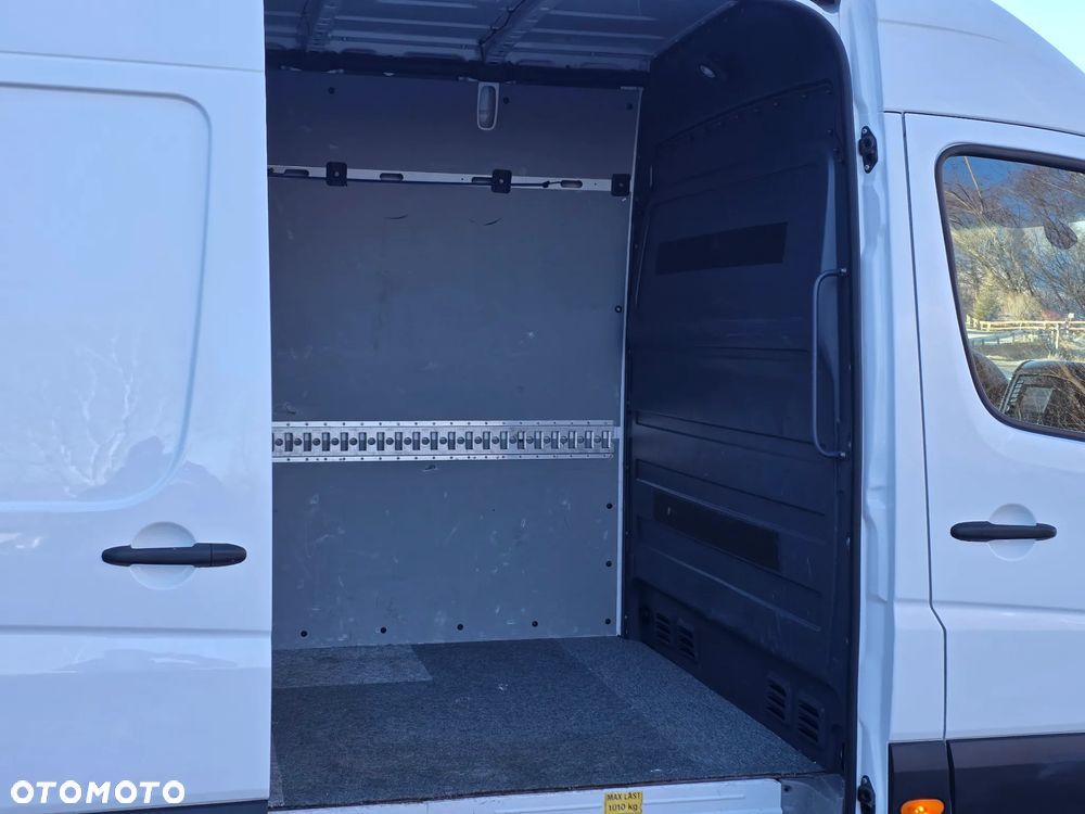 Mercedes-Benz Sprnter - 26