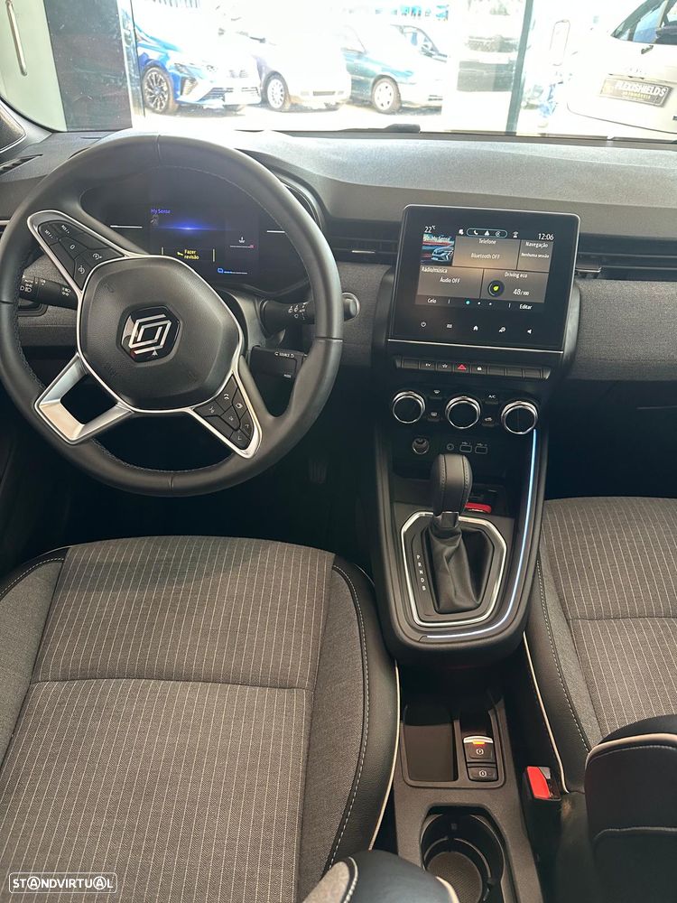 Renault Clio 1.6 E-Tech Full Hybrid Techno - 9