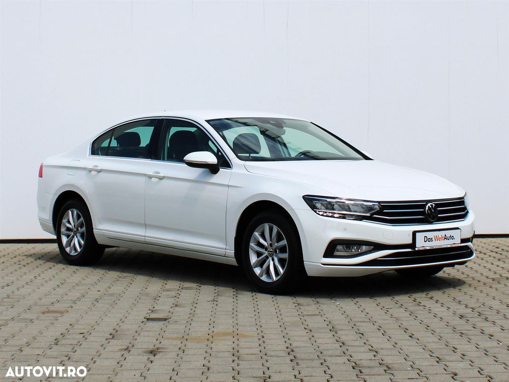 Volkswagen Passat 1.5 TSI ACT DSG Comfortline - 8