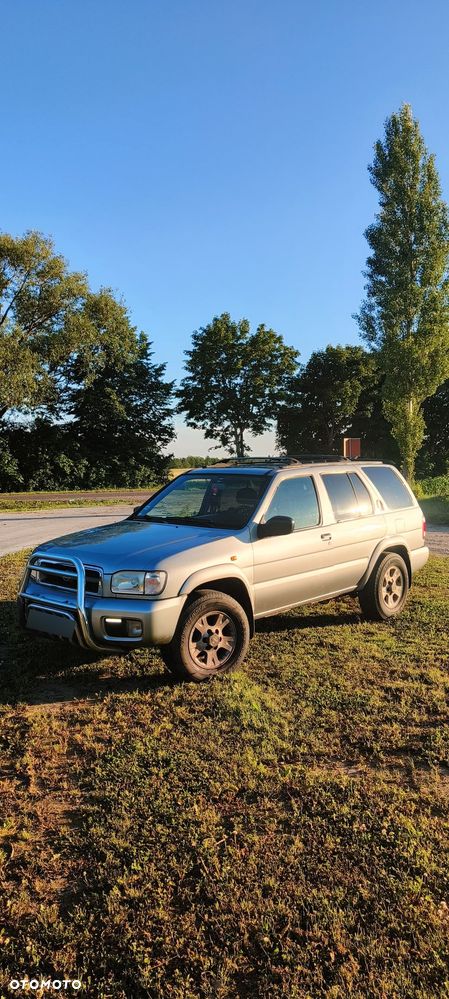 Nissan Pathfinder 3.5 V6 - 1