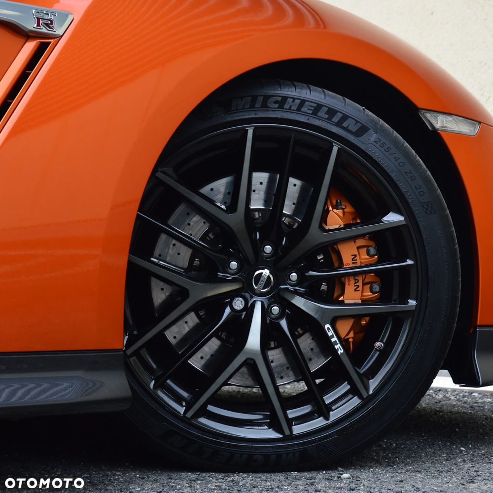 Nissan GT-R Prestige - 13