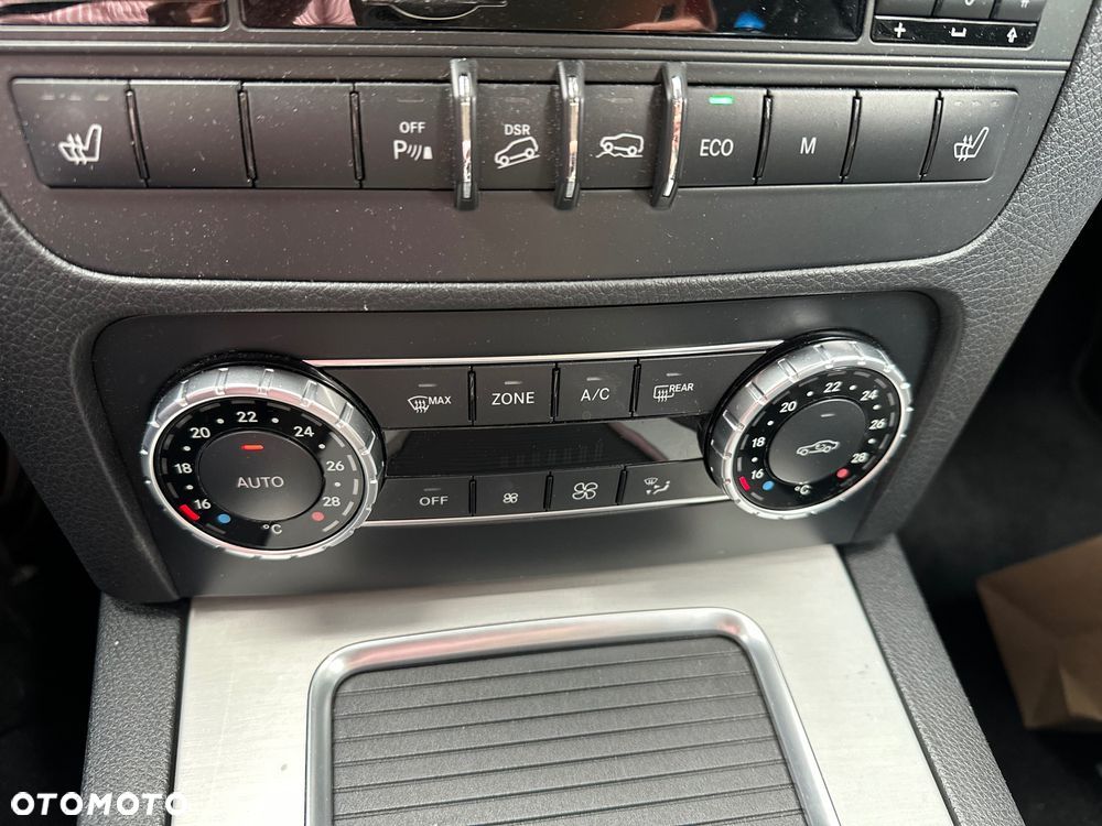 Mercedes-Benz GLK 250 4-Matic - 8