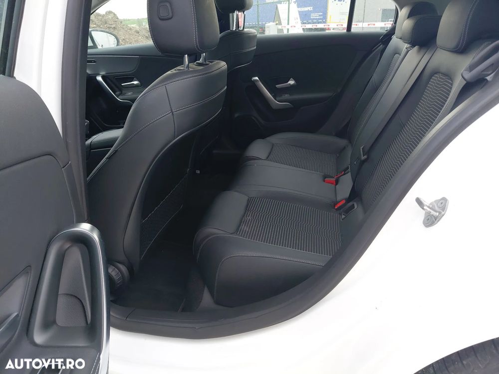 Mercedes-Benz A 180 - 13