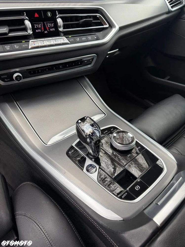 BMW X5 xDrive40i - 7