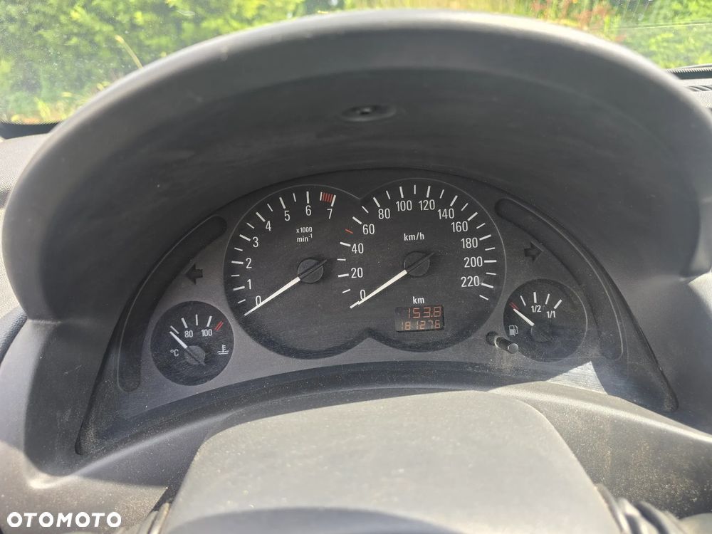 Opel Corsa - 15