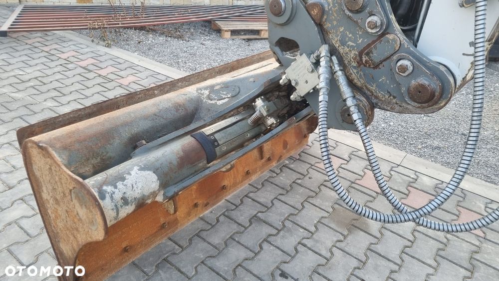 Liebherr A912/ 2017r/ Maszyna sprowadzona/ - 23