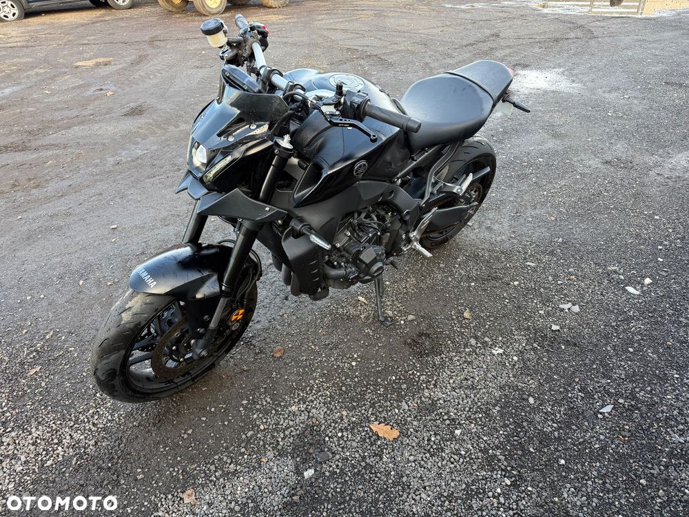 Yamaha MT - 3
