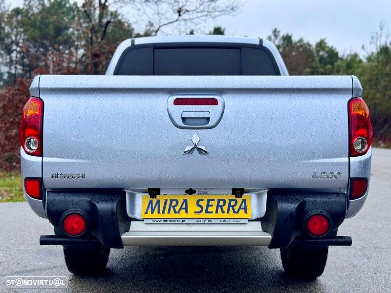 Mitsubishi L200 2.5 DI-D CD Invite AC 4WD - 51
