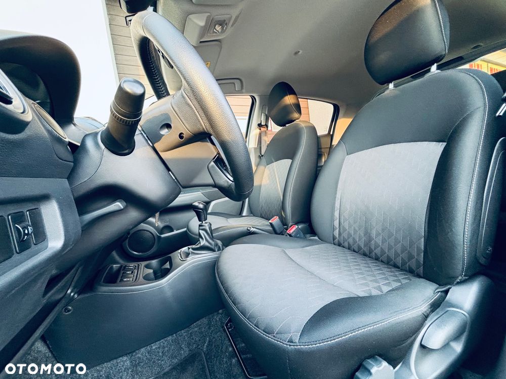 Mitsubishi Space Star - 15