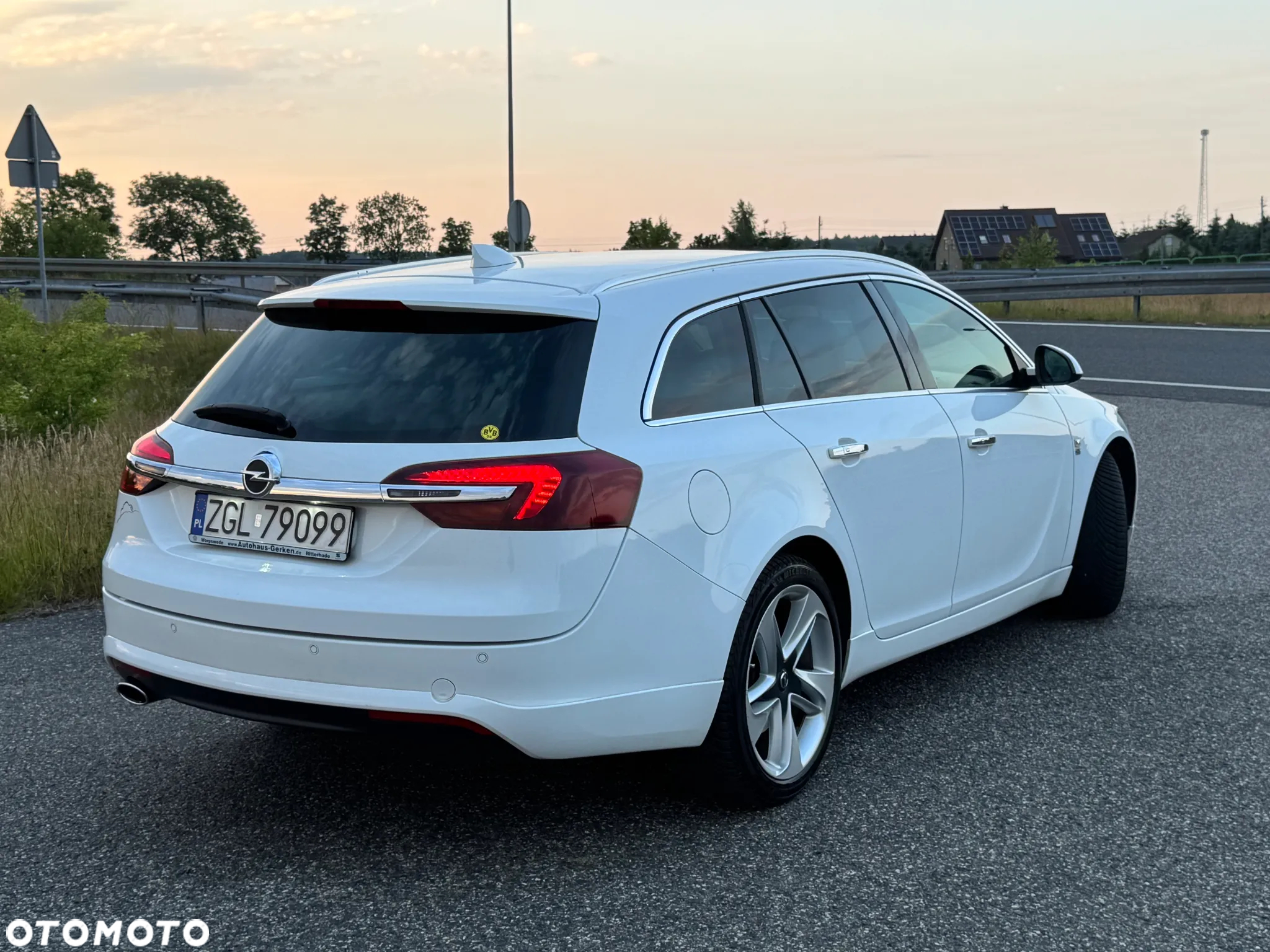 Opel Insignia - 10