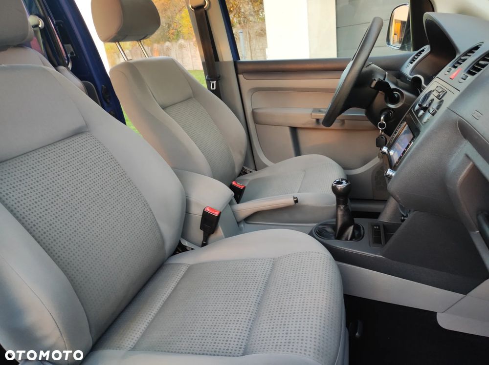 Volkswagen Caddy - 9