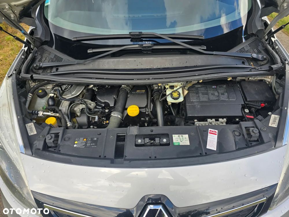 Renault Scenic dCi 110 Xmod Paris - 17