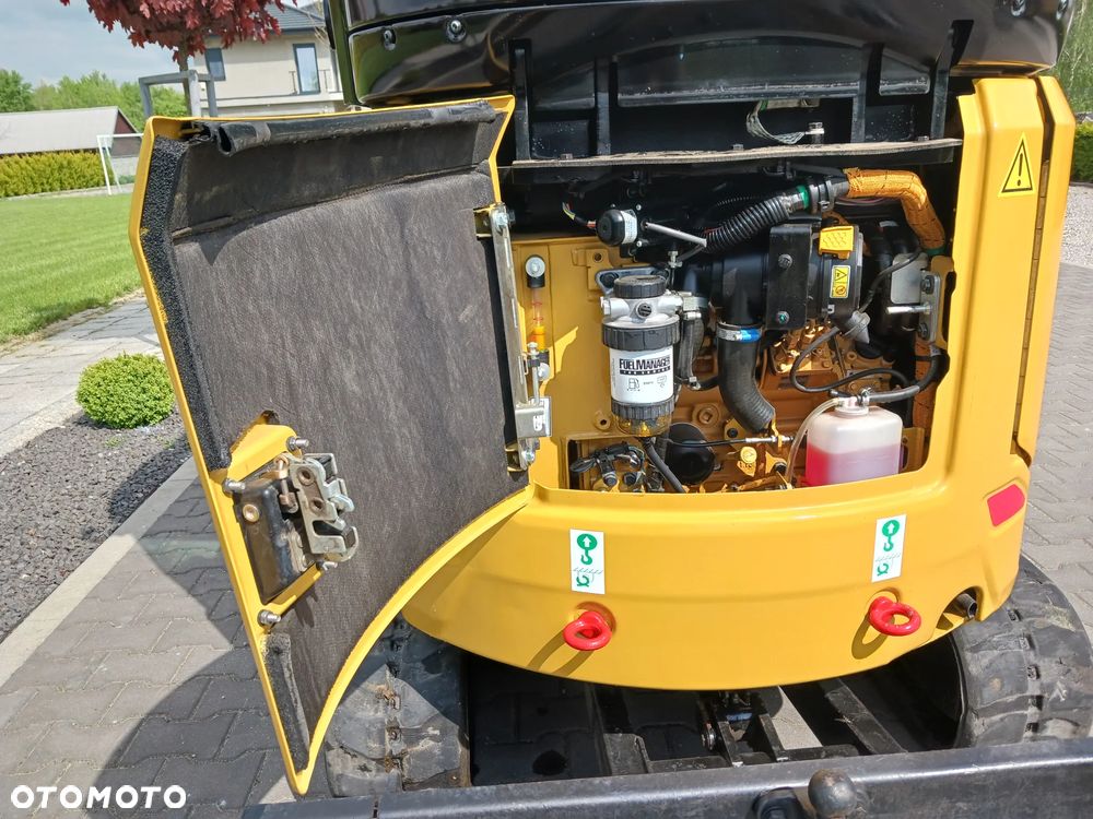 Caterpillar 301.8 - 11