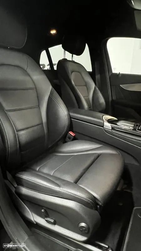 Mercedes-Benz GLC 300 e Coupé 4Matic - 11