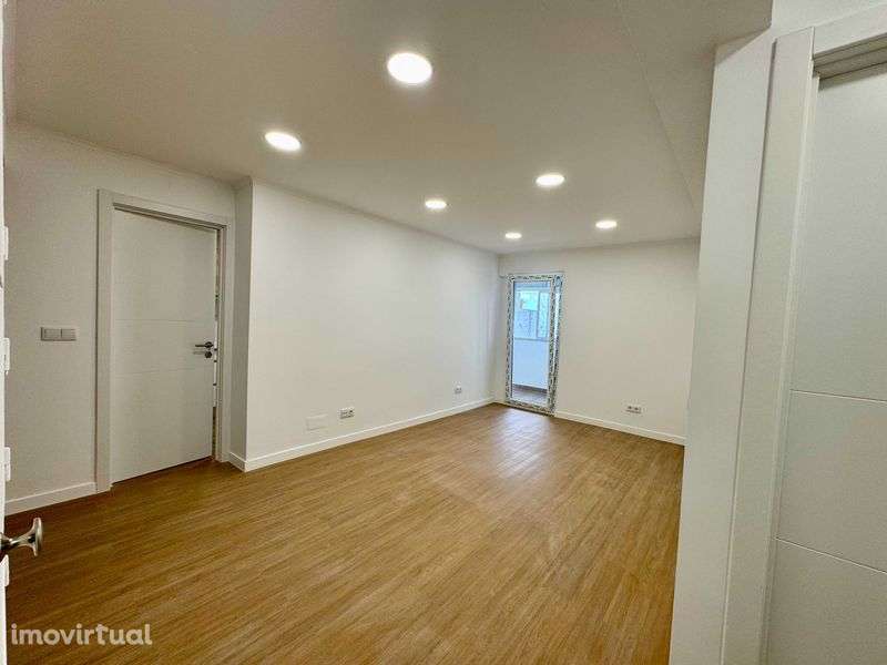 T3 renovado a estrear no Monte Abraão, Sintra - Grande imagem: 2/11