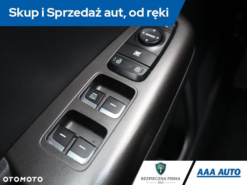 Kia Sportage - 14