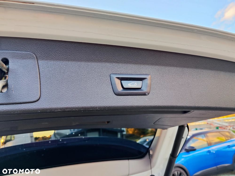 BMW X1 xDrive20d Advantage sport - 16