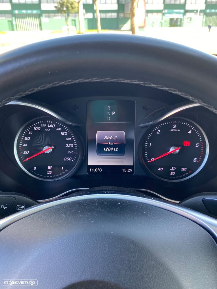 Mercedes-Benz GLC 250 d AMG Line 4-Matic - 24