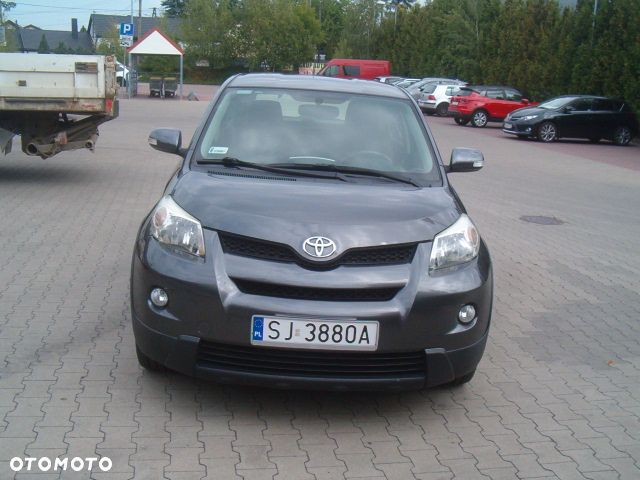 Toyota Urban Cruiser - 2
