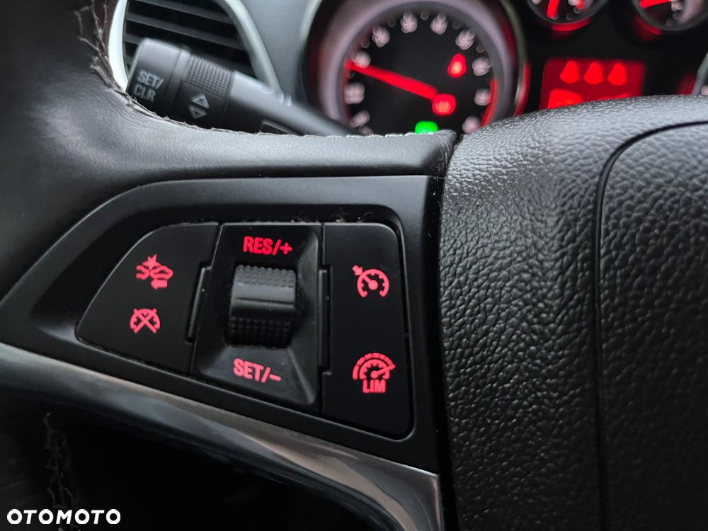 Opel Mokka 1.4 T Cosmo S&S 4x4 - 26