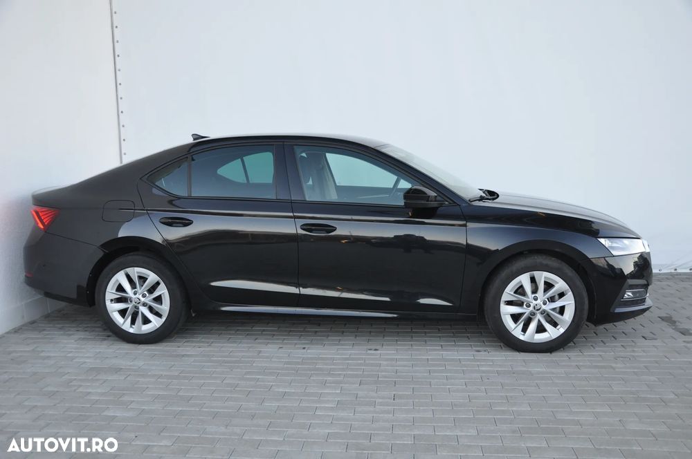 Skoda Octavia 2.0 TDI Style - 6