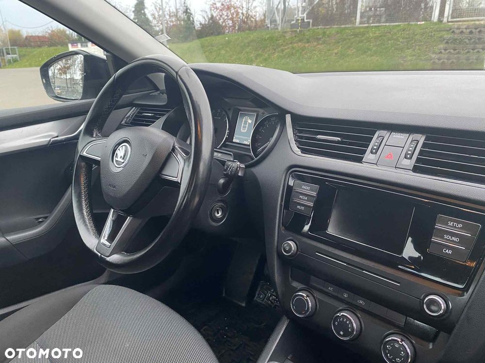 Skoda Octavia 1.6 TDI Active - 10